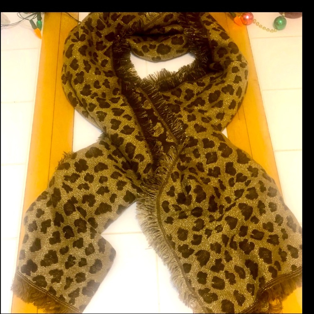 Animal print scarf